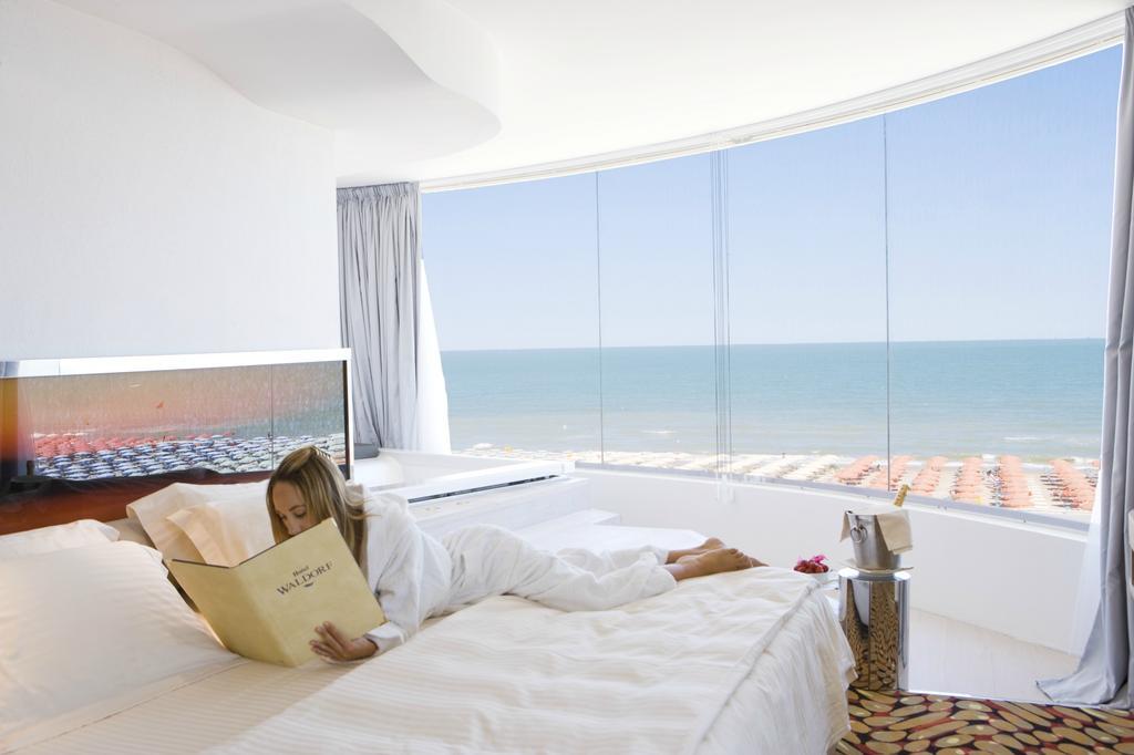 Waldorf- Premier 5*