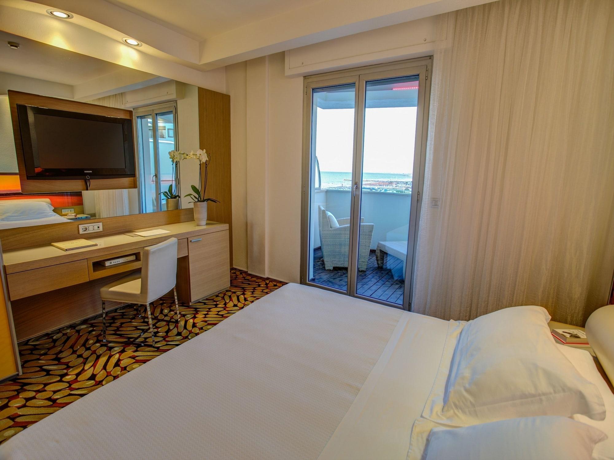 Waldorf- Premier Hotel 5*