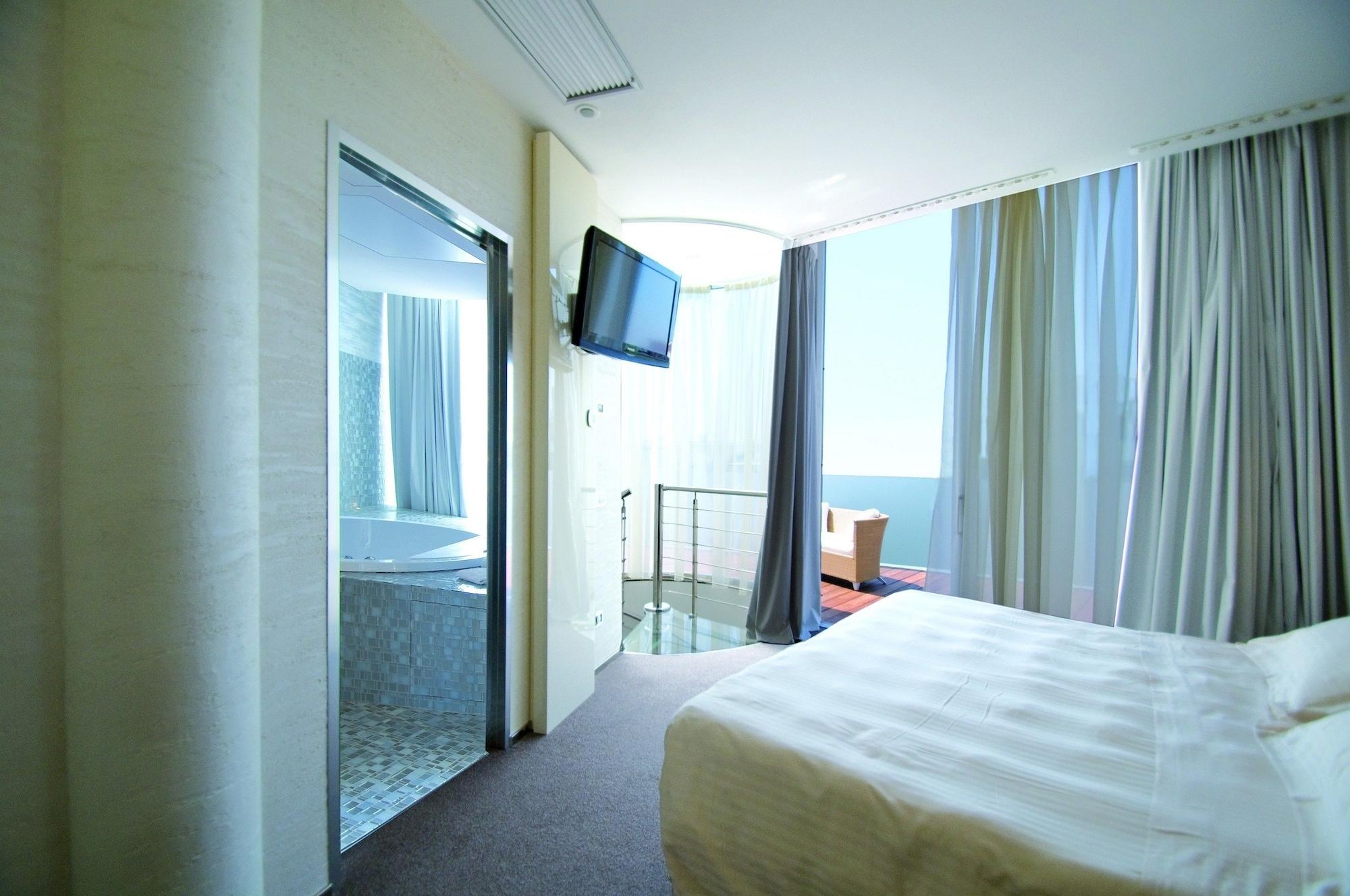 Hotel Waldorf- Premier 5*