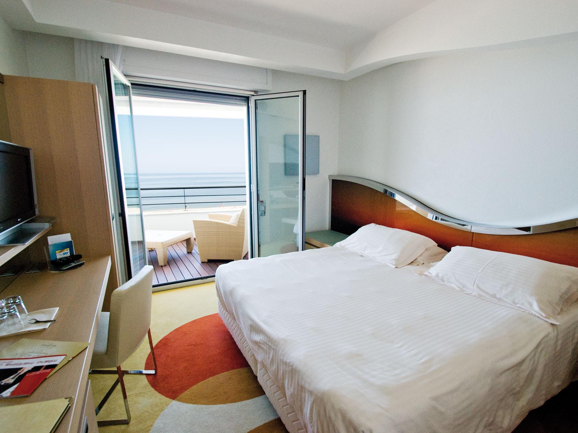 Waldorf- Premier 5*