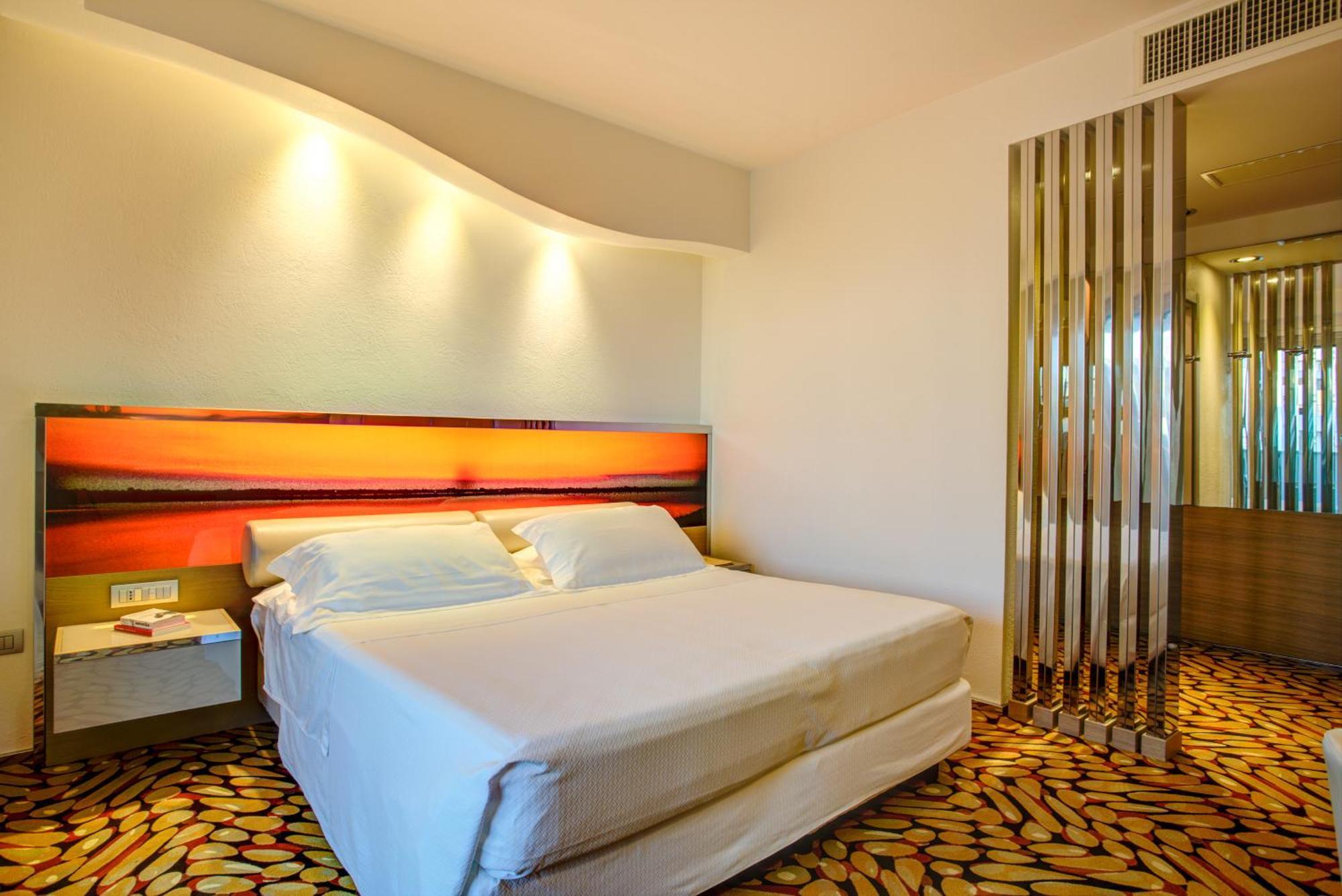 Waldorf- Premier Hotel 5*