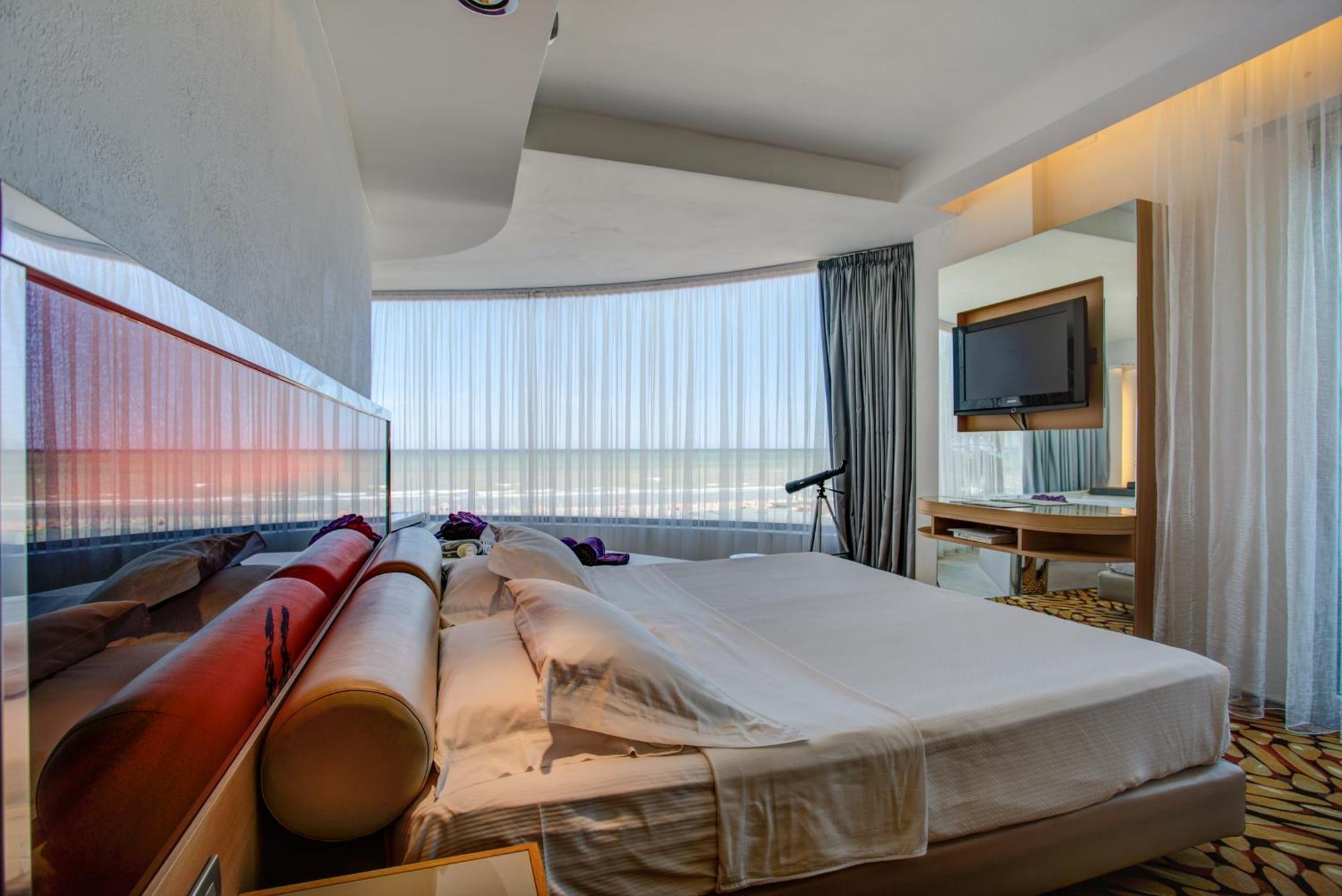 Hotel Waldorf- Premier